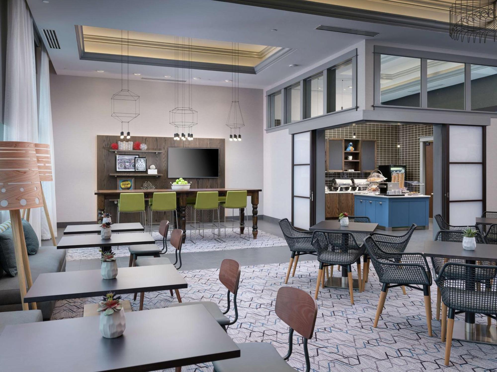Hampton Inn & Suites Atlanta Decatur/Emory מראה חיצוני תמונה